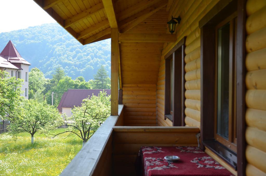 Rosinka Appartement Jaremtsje Buitenkant foto