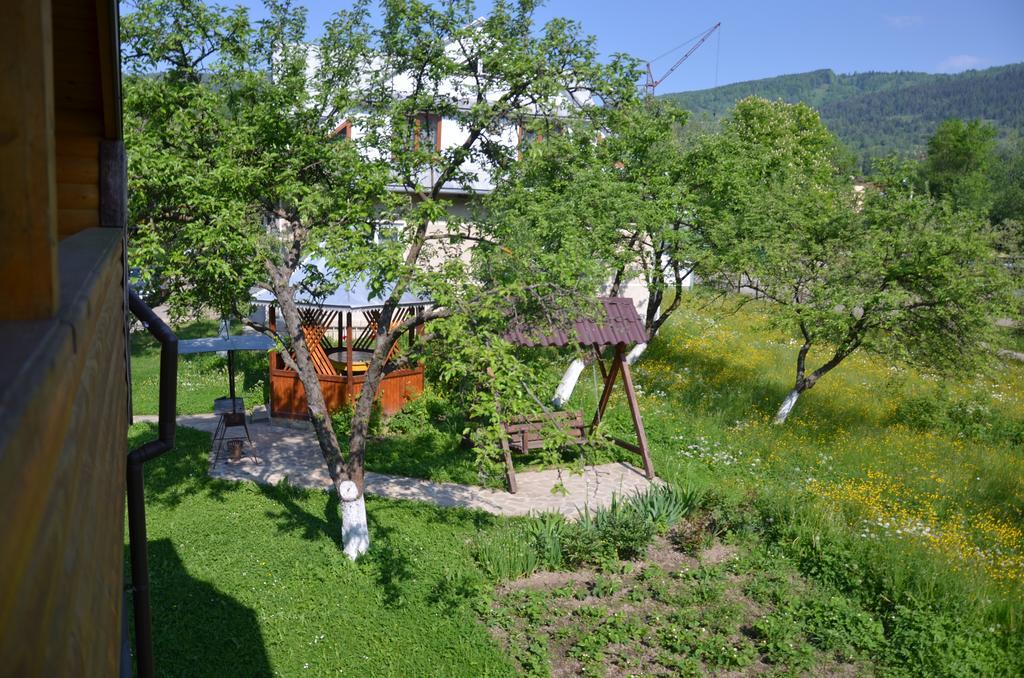 Rosinka Appartement Jaremtsje Buitenkant foto